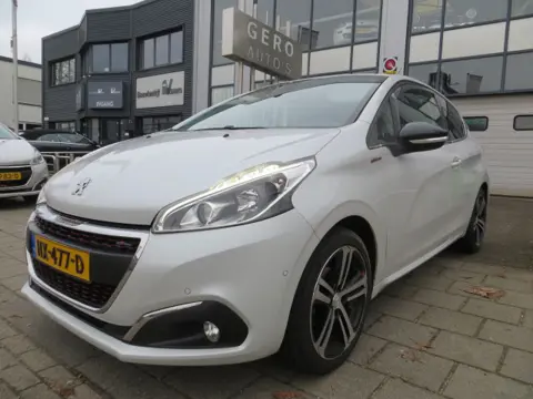 Peugeot 208 1.2 PureTech GT-line echt iets aparts ,vol extra`s