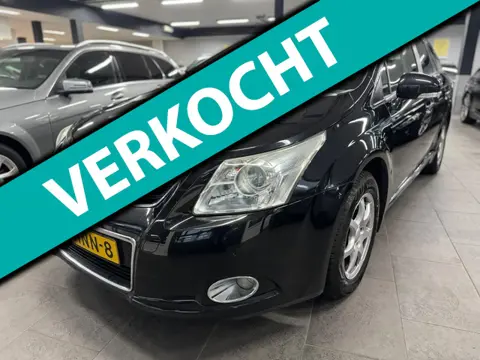 Toyota Avensis Wagon 2.0 VVTi Dynamic automaat leer clima cruise controle lm-velgen elektrische pakk
