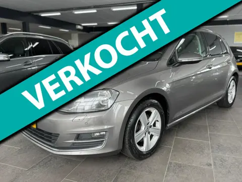 Volkswagen Golf 1.2 TSI Highline navigatie clima cruise controle elektrische pakket parkeersensoren 