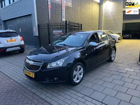 Chevrolet Cruze 1.8 LT 3e Eigenaar! Trekhaak Airco NAP APK