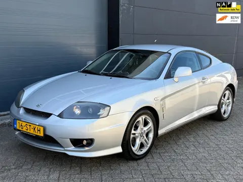 Hyundai Coupé 2.0i-16V Dynamic|CLIMA|CRUISE|NIEUWE APK
