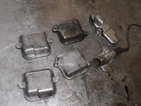 Suzuki VS800GL Klepdeksel kapjes