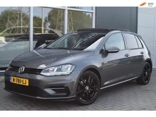 Volkswagen Golf 1.4 TSI Highline Business R | DSG | Pano | Virtual | APK 5-2027