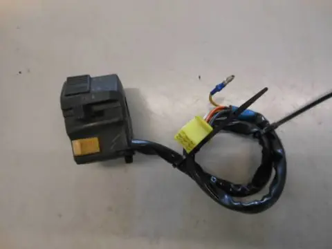 Suzuki GSXR750(GR77B) Stuurschakelaar links 37400-17C11