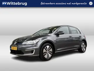 Volkswagen e-Golf E-DITION / Achteruitrijcamera / 16 Inch / Climate control / Adaptive Cruise / Led