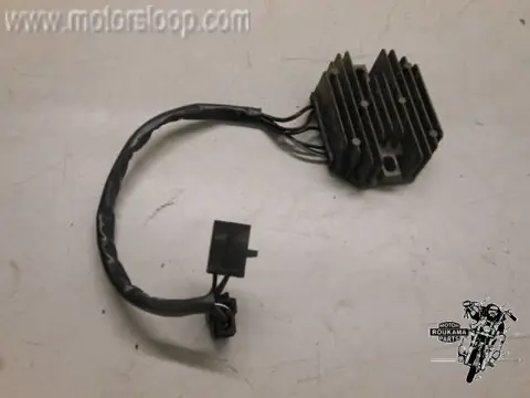 Suzuki DR650RS Spanningsregelaar