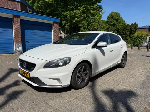 Volvo V40 1.6 D2 R-Design Business