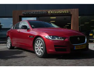 Jaguar XE 2.0 Portfolio Leder Koplamp adaptief Hill hold Cruise control Bi-xenon