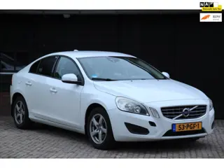 Volvo S60 2.0 D3 Kinetic 5 Cilinder/Camera/parkeersensor,Apk 01-2027