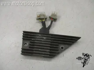 Honda CBX750F(RC17) Spanningsregelaar
