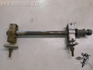Honda CMX450C Achterwiel as met spanners 42301-MM2-670