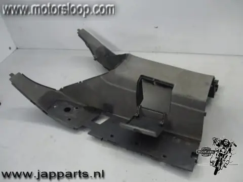 Honda CN250(MF02A) Middenkuip