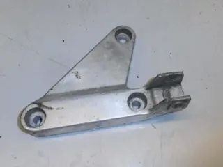 Honda CMX450C Voetstephouder rechts achter 50680-MM2-000