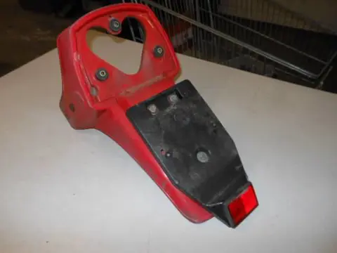 Honda CX500 Spatbord achter rood 80500-415-000