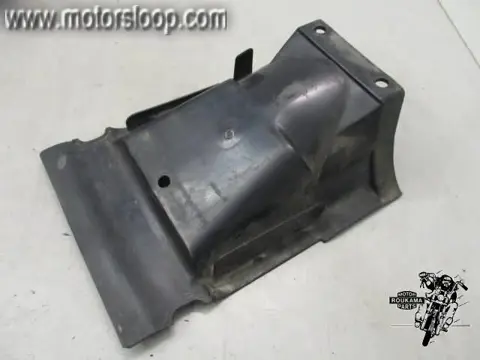Honda CX650E(RC12) Binnenspatbord 1