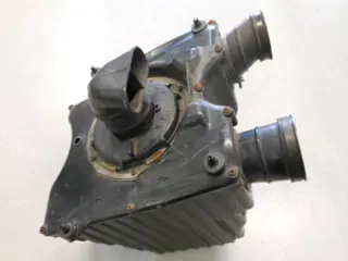 Honda CX500C(PC01) Luchtfilterhuis 17205-415-000