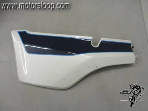 Honda CX650E(RC12) Zijkap links
