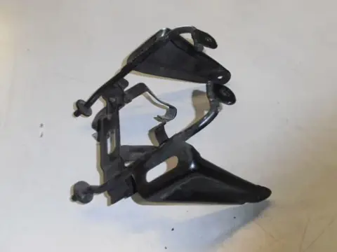 Honda FT500(PC07) Koplamphouder 61311-MC8-000