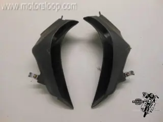 Honda FES250(MF04A) Luchtbuis 64305-KFG-640 & 64306-KFG-640