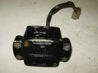 Honda FT500(PC07) Stuurhouder , Zekeringskast