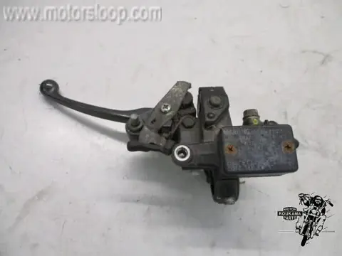 Honda FES250(MF04A) Rempomp links