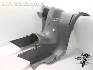 Honda FES250(MF04A) Binnenkuip 64310-KFG-000