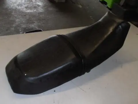 Honda FT500(PC07) Zadel 2 77200-MC8-770