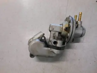 Honda GL1100D(SC02) Benzinepomp 16700-371-014 & 12411-371-000