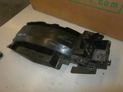 Honda NSR125F(JC20) Binnenspatbord KY4 80120-KY4-770