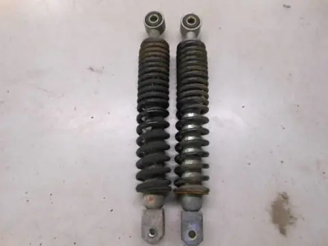 Honda NH125(JF01) Schokbrekers