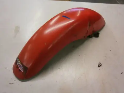 Honda NX250(MD21) Spatbord voor rood