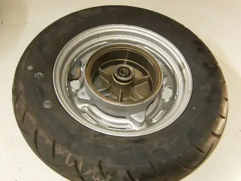 Honda SCV100 Voorwiel