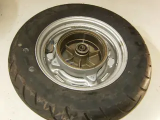 Honda SCV100 Voorwiel
