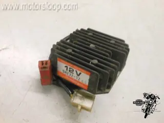 Honda SH232 Spanningsregelaar (2)