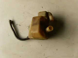 Honda VF1000F Expansie Tank 2 17551-MB6-000