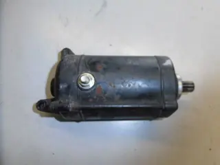 Honda VF400F(NC13) Startmotor