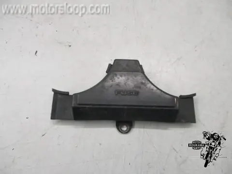 Honda VF500C(PC13) Zekeringkast kapje