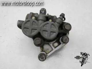 Honda VF500F(PC12) Remklauw rechts voor 45200-MF2-016