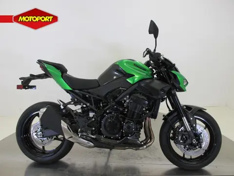 Kawasaki Z900 70KW (bj 2026)