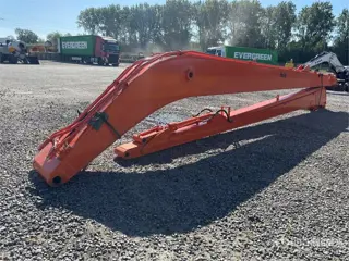 18 M Long Reach Boom & Stick w/ Excavator Bucket -