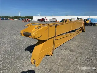 18 M Long Reach Boom & Stick w/ Excavator Bucket -