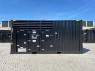 Cummins KTA38-G5 - 1100 kVA Generator 50/60Hz - DPX-18813