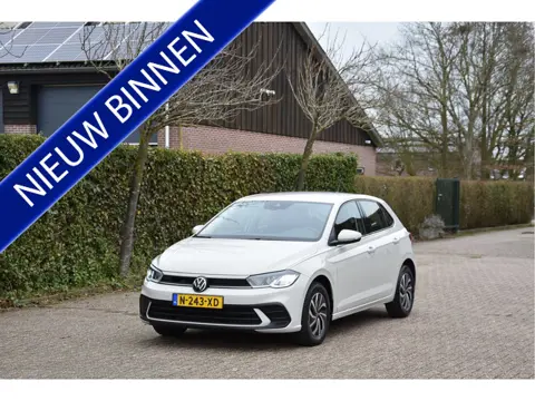 Volkswagen Polo 1.0 TSI Life parkeersensoren navi virtueel NAP 1e eigenaar