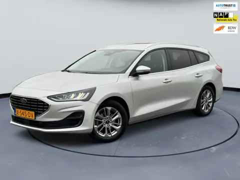 Ford Focus Wagon 1.0 EcoBoost Hybrid Titanium|widescreen|camera|nap|