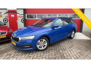 Skoda Octavia Combi 1.0 e-TSI Business Edition AUTOMAAT / TREKHAAK / ACC / FULL LED / NAVI / CARPLAY