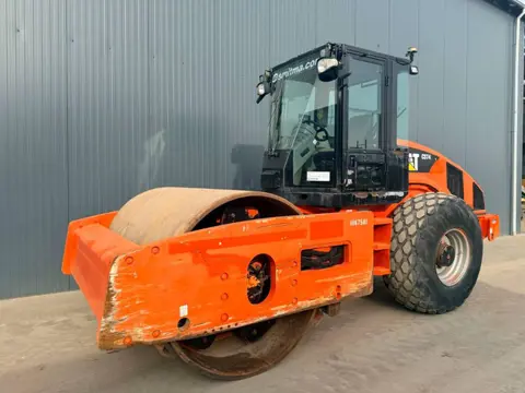 Cat CS74 (bj 2011)