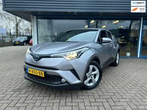 Toyota C-HR 1.8 Hybrid Dynamic|Camera|Trekhaak|Keurige Auto!
