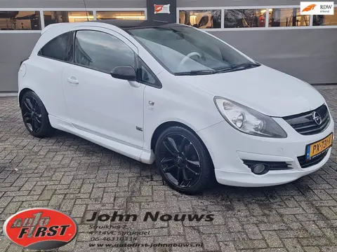 Opel Corsa 1.4-16V Sport