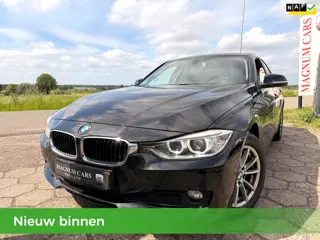 BMW 3-serie 316i ACTIE!! NU TOT €500 KORTING!| 5DRS| AUTOMAAT| AIRCO| NAP| XENON| NAVI| APK| VELGEN