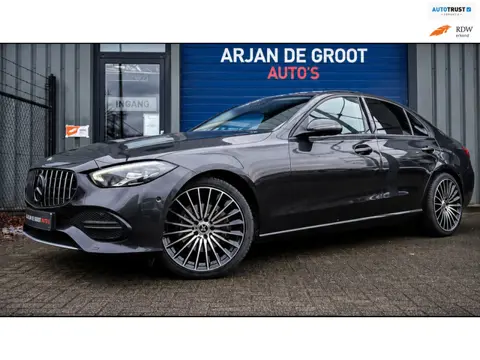 Mercedes-Benz C-klasse 180 Luxury Acc Leder Navi Clima 19" Amg Velgen Carplay®